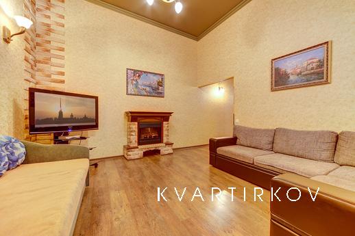 Apartment on Nevsky Prospekt 23, Санкт-Петербург - квартира подобово