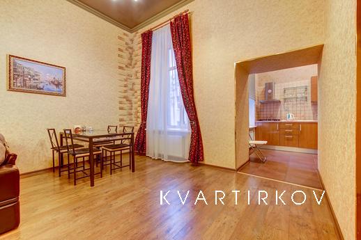 Apartment on Nevsky Prospekt 23, Санкт-Петербург - квартира подобово