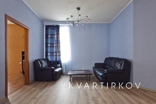 Rent one VIP apartment in the center, Saint Petersburg - apartment by the day