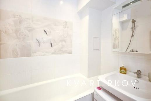 Дизайнерская студия в 2 шагах от Арбата, Москва - квартира посуточно