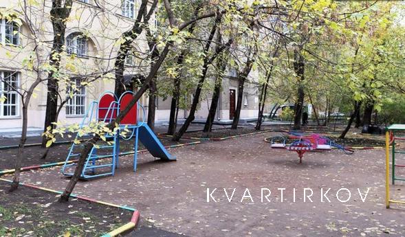 Дизайнерская студия в 2 шагах от Арбата, Москва - квартира посуточно