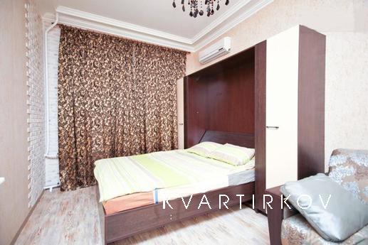 Дизайнерская студия в 2 шагах от Арбата, Москва - квартира посуточно