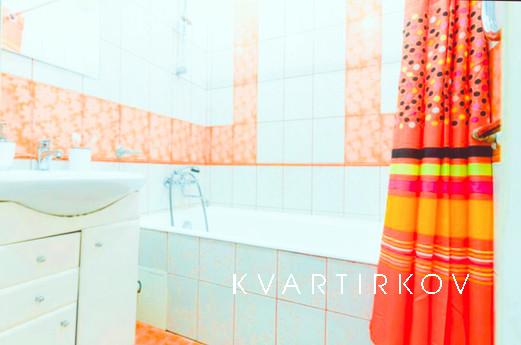 For rent like a 2-room apartment, Kyiv - apartment by the day