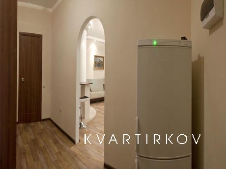 Студия в новом доме в самом центре, Тюмень - квартира посуточно