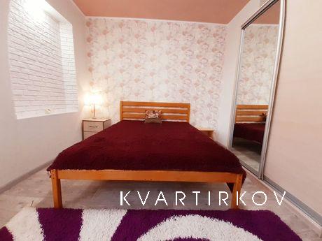 Уютная квартира ЛЮКС в Центре, Кропивницкий (Кировоград) - квартира посуточно