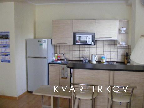 The private sector in Alupka, Alupka - apartment by the day