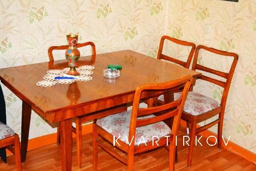 2-комнатная квартира рядом с Арбатом, Екатеринбург - квартира посуточно