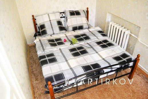 Отличная 2-комнатная квартира посуточно в самом сердце Екате