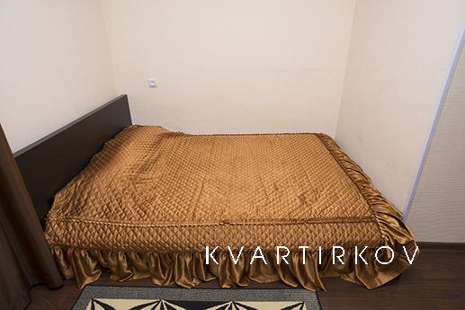 1-bedroom apartments in the center next, Yekaterinburg - apartment by the day
