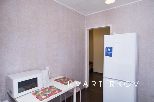 1-bedroom apartments in the center next, Yekaterinburg - apartment by the day