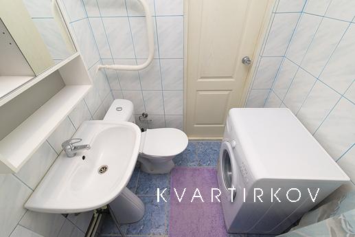 Современная квартира в центре Арбат, Екатеринбург - квартира посуточно