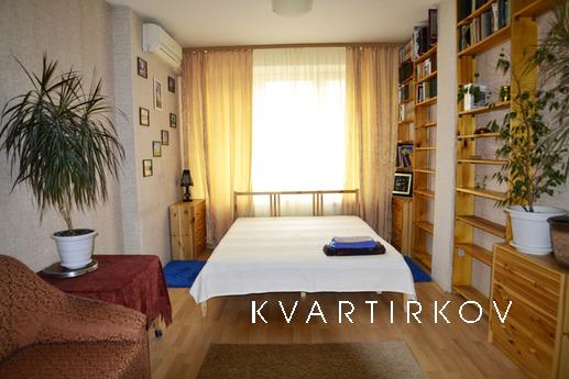 Большая 3-комнатная квартира посуточно, Екатеринбург - квартира посуточно