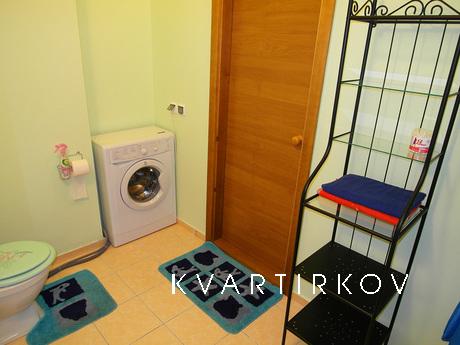 Сдам 1-к кв посуточно Аэропорт, Метро., Екатеринбург - квартира посуточно