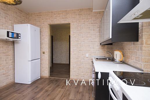 Сдам 2-к кв посуточно Аэропорт, Метро., Екатеринбург - квартира посуточно