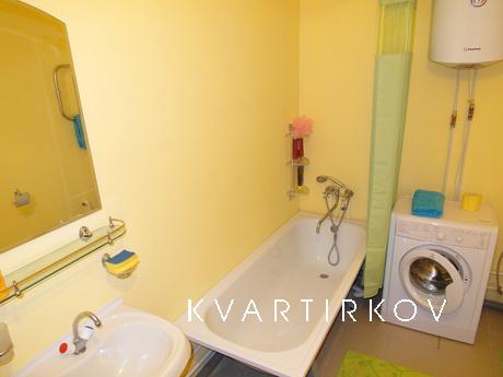 Сдам 2-к кв посуточно Аэропорт, Метро., Екатеринбург - квартира посуточно