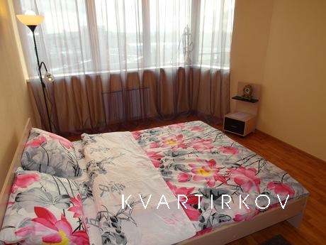 Сдам 2-к кв посуточно Аэропорт, Метро., Екатеринбург - квартира посуточно