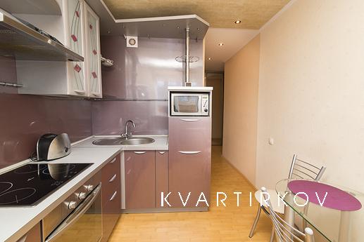 Сдам 2-к кв посуточно Аэропорт, Метро., Екатеринбург - квартира посуточно