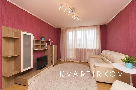 Сдам 2-к кв посуточно Аэропорт, Метро., Екатеринбург - квартира посуточно