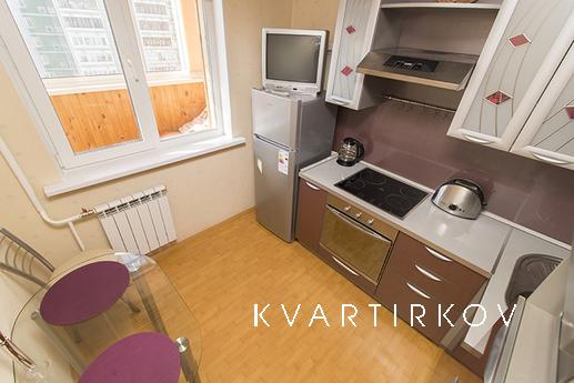 Сдам 2-к кв посуточно Аэропорт, Метро., Екатеринбург - квартира посуточно