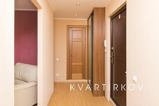 Сдам 2-к кв посуточно Аэропорт, Метро., Екатеринбург - квартира посуточно