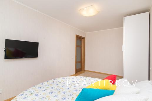 Сдам 2-к кв посуточно Аэропорт, Метро., Екатеринбург - квартира посуточно