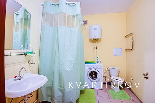 Bedroom with excellent repair., Yekaterinburg - apartment by the day