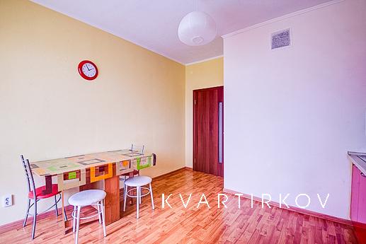 Bedroom with excellent repair., Yekaterinburg - apartment by the day
