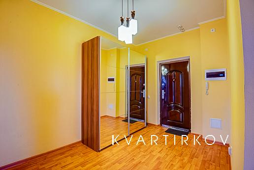 One bedroom apartment with a jacuzzi!, Yekaterinburg - apartment by the day