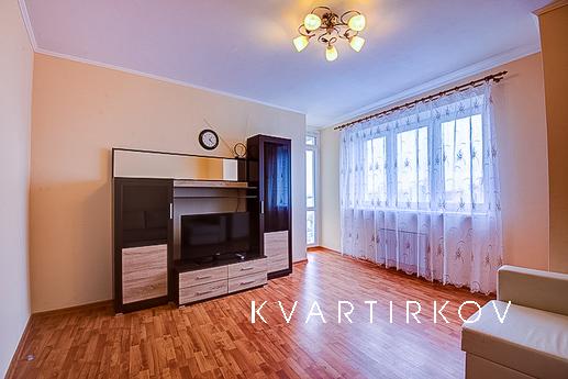 One bedroom apartment with a jacuzzi!, Yekaterinburg - apartment by the day