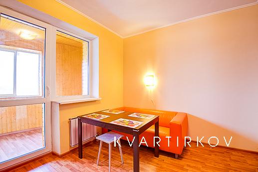 One bedroom apartment with a jacuzzi!, Yekaterinburg - apartment by the day