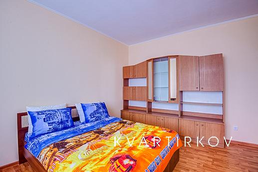 One bedroom apartment with a jacuzzi!, Yekaterinburg - apartment by the day