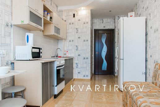 Большая, светлая, двухкомнатная квартира, Екатеринбург - квартира посуточно