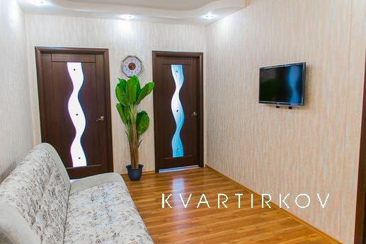 Большая, светлая, двухкомнатная квартира, Екатеринбург - квартира посуточно