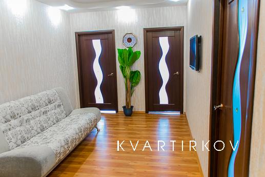 Большая, светлая, двухкомнатная квартира, Екатеринбург - квартира посуточно