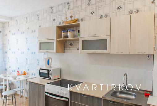 Большая, светлая, двухкомнатная квартира, Екатеринбург - квартира посуточно