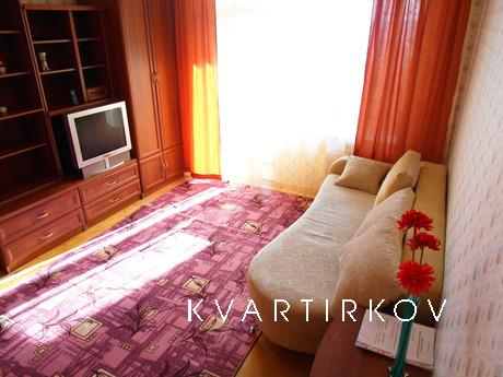 Не дорога комфортабельна квартира в новому будинку. Будинок 