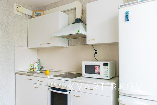 Сдам 2-к кв посуточно Аэропорт, Метро., Екатеринбург - квартира посуточно