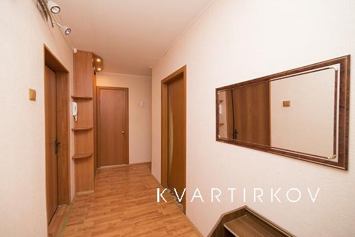 Сдам 2-к кв посуточно Аэропорт, Метро., Екатеринбург - квартира посуточно