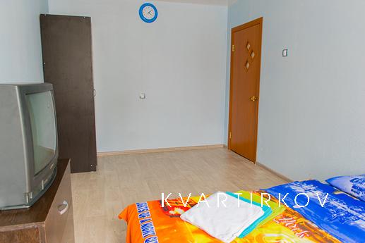 Сдам 2-к кв посуточно Аэропорт, Метро., Екатеринбург - квартира посуточно