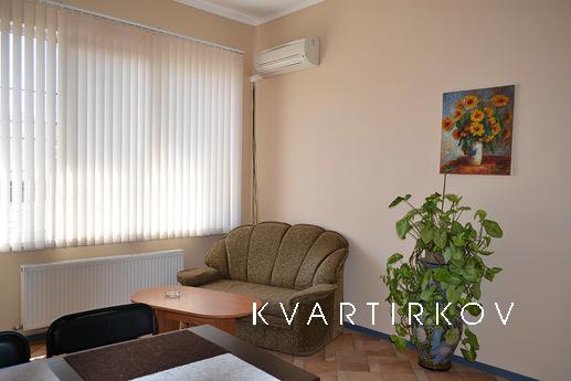 Cozy apartment close to the sea, Odessa - apartment by the day
