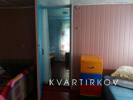 Rent a cozy country house, Berdiansk - apartment by the day