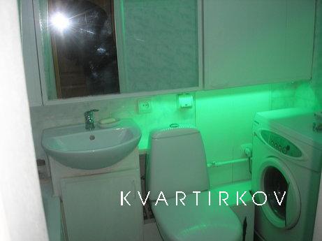 Comfortable Stylish With laser soundligh, Sumy - apartment by the day