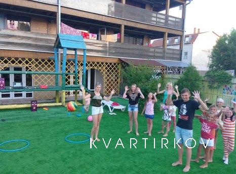 The recreation center 'Khutorok', Zatoka - apartment by the day