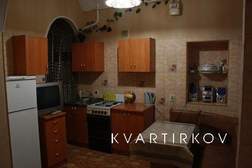Rent 3-komnatnut his apartment, Odessa - apartment by the day