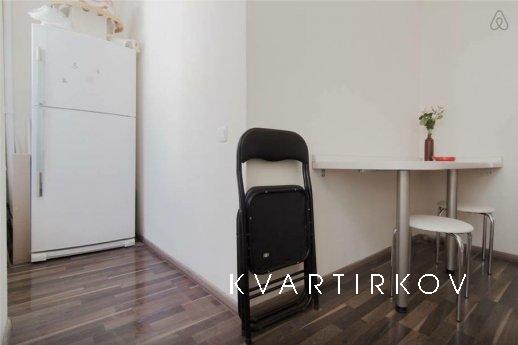 Apartment in an old house, Odessa - apartment by the day