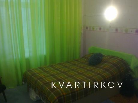 Rent 3-bedroom near Deribasovskaya, Odessa - apartment by the day