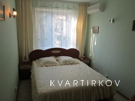 nice apartment turnkey, Alushta - apartment by the day