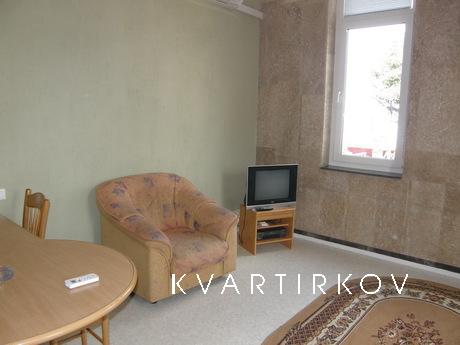 Two-room 'suite', Alushta - apartment by the day