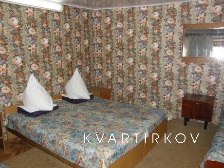 Private sector in Alushta, Alushta - apartment by the day