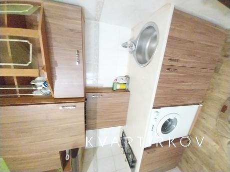 Opera / 10 min W / D / parking, Lviv - apartment by the day